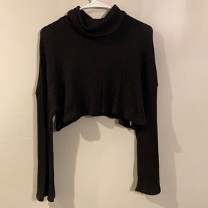 NWOT BLACK turtleneck cropped sweater